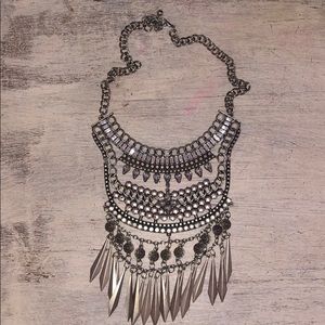 Long diamond with design necklace. 💎